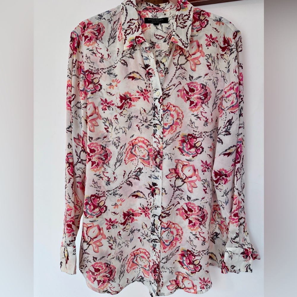 Banana Republic Floral Button Up Blouse